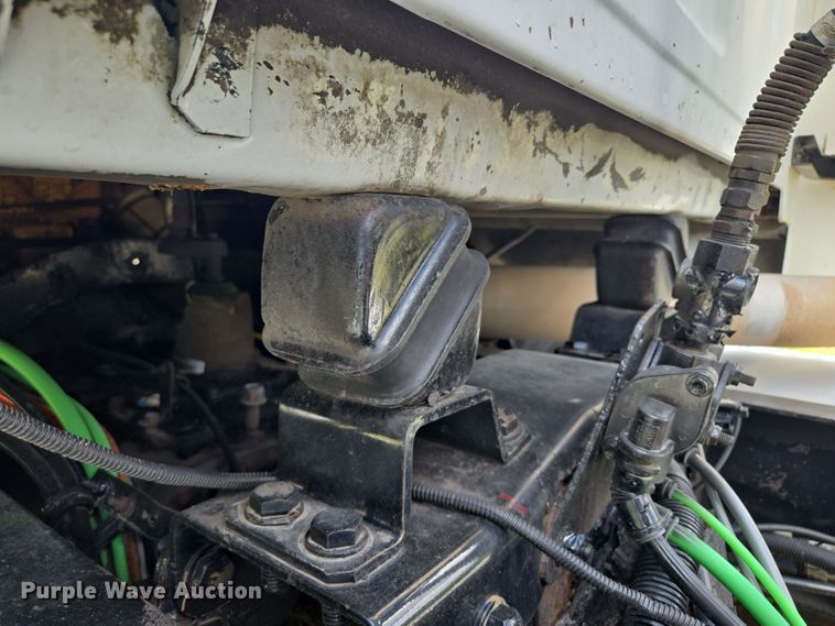 image for item EF1781 2006 Sterling A9500 semi truck