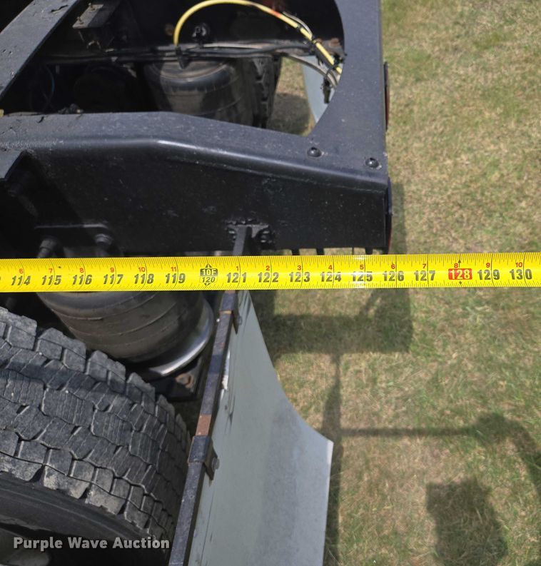 image for item EF1781 2006 Sterling A9500 semi truck