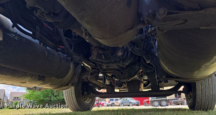 image for item EF1781 2006 Sterling A9500 semi truck