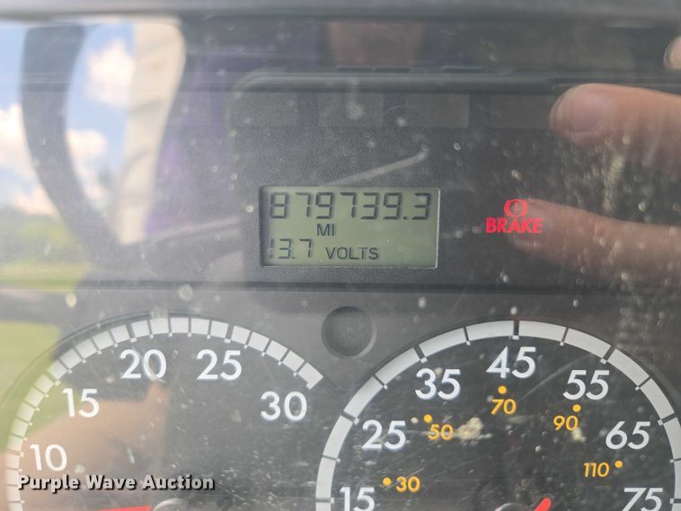 image for item EF1781 2006 Sterling A9500 semi truck