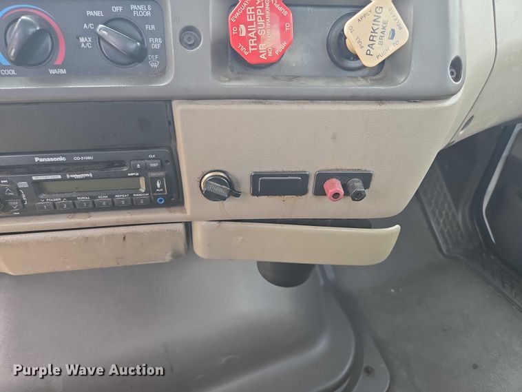 image for item EF1781 2006 Sterling A9500 semi truck