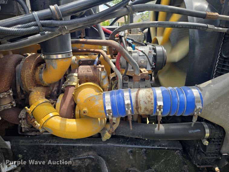 image for item EF1781 2006 Sterling A9500 semi truck