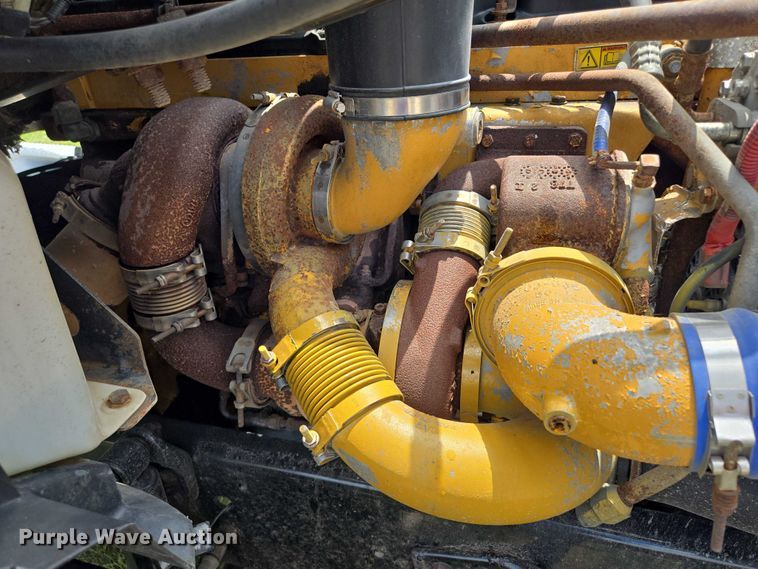 image for item EF1781 2006 Sterling A9500 semi truck