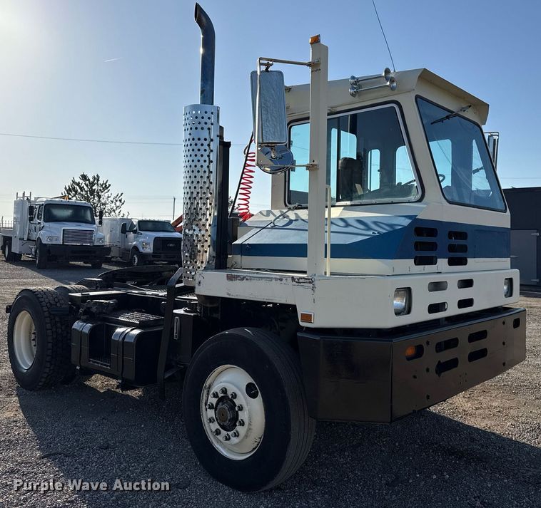 image for item EG2630 1996 Capacity yard truck