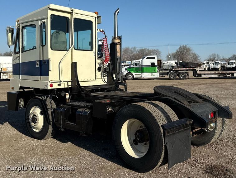 image for item EG2630 1996 Capacity yard truck