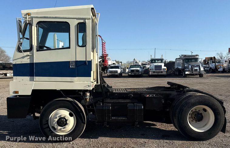 image for item EG2630 1996 Capacity yard truck