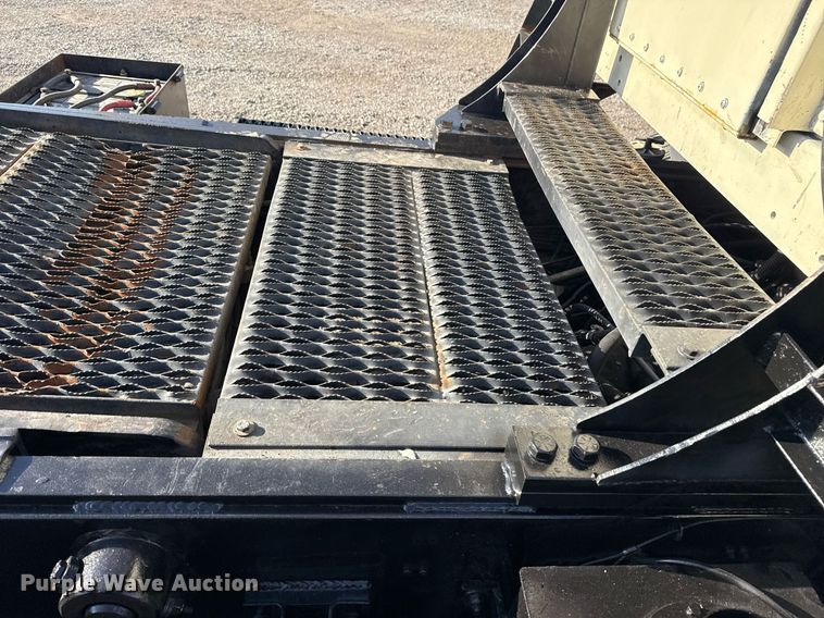 image for item EG2630 1996 Capacity yard truck