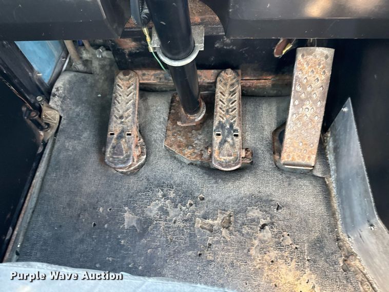 image for item EG2630 1996 Capacity yard truck