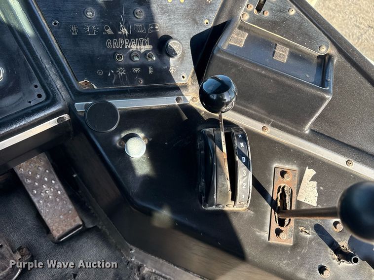 image for item EG2630 1996 Capacity yard truck