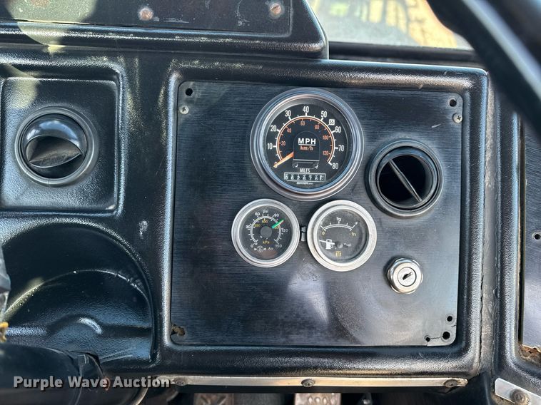 image for item EG2630 1996 Capacity yard truck