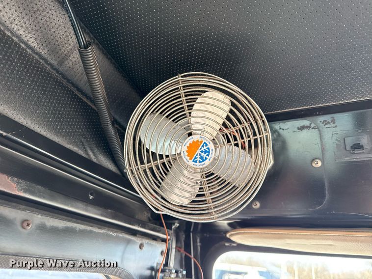 image for item EG2630 1996 Capacity yard truck