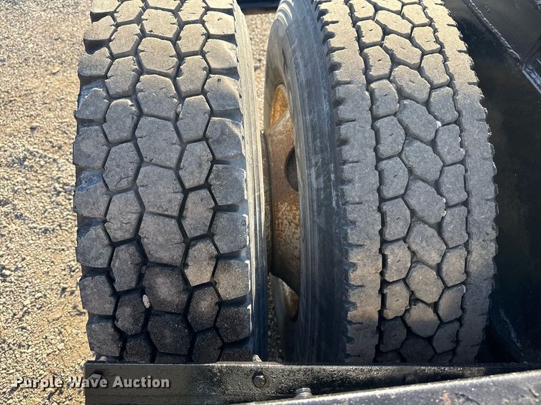 image for item EG2630 1996 Capacity yard truck