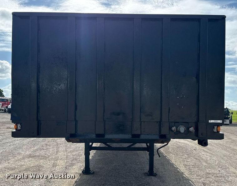 image for item EG5955 2001 Trailmobile flatbed trailer