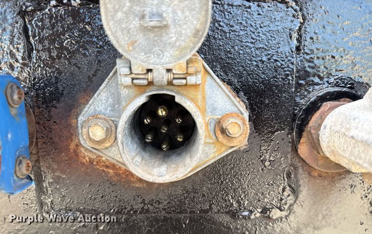 image for item EG5955 2001 Trailmobile flatbed trailer