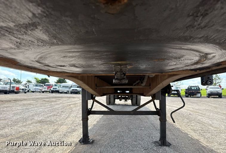 image for item EG5955 2001 Trailmobile flatbed trailer