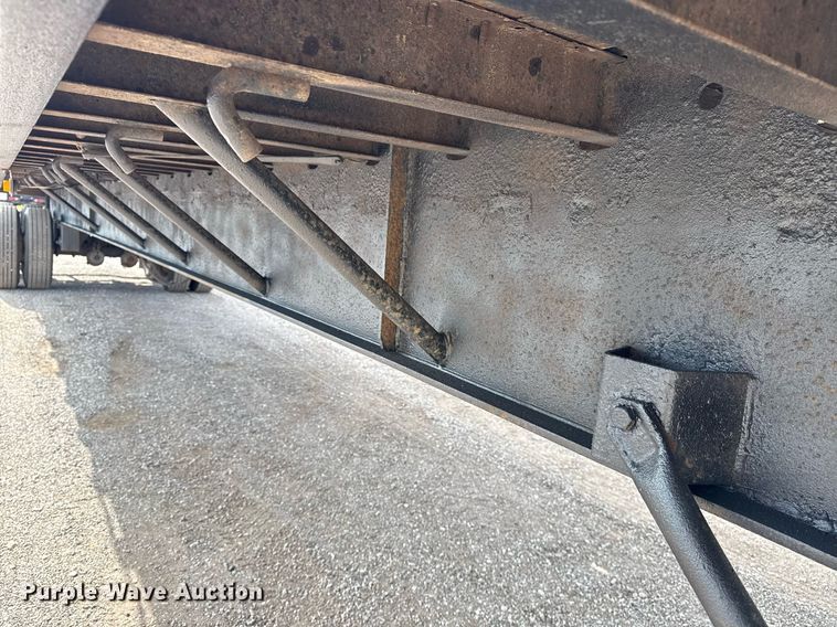 image for item EG5955 2001 Trailmobile flatbed trailer