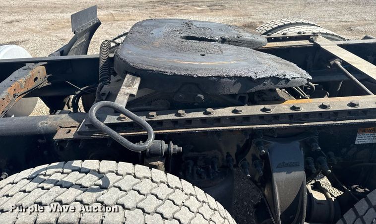 image for item EG5958 2016 Freightliner Cascadia semi truck