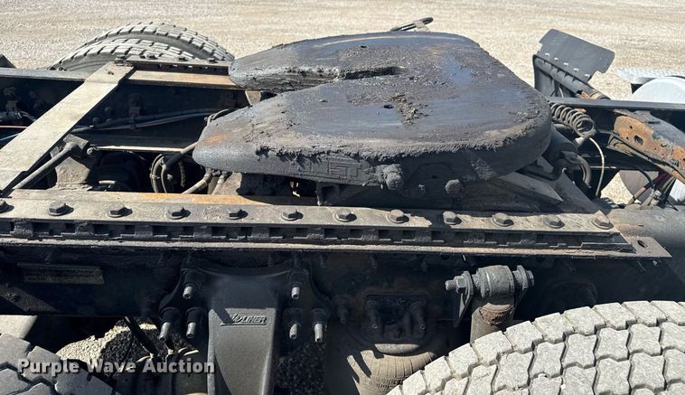 image for item EG5958 2016 Freightliner Cascadia semi truck