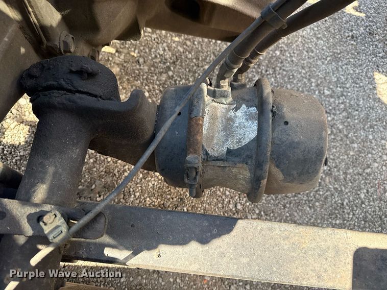 image for item EG5958 2016 Freightliner Cascadia semi truck