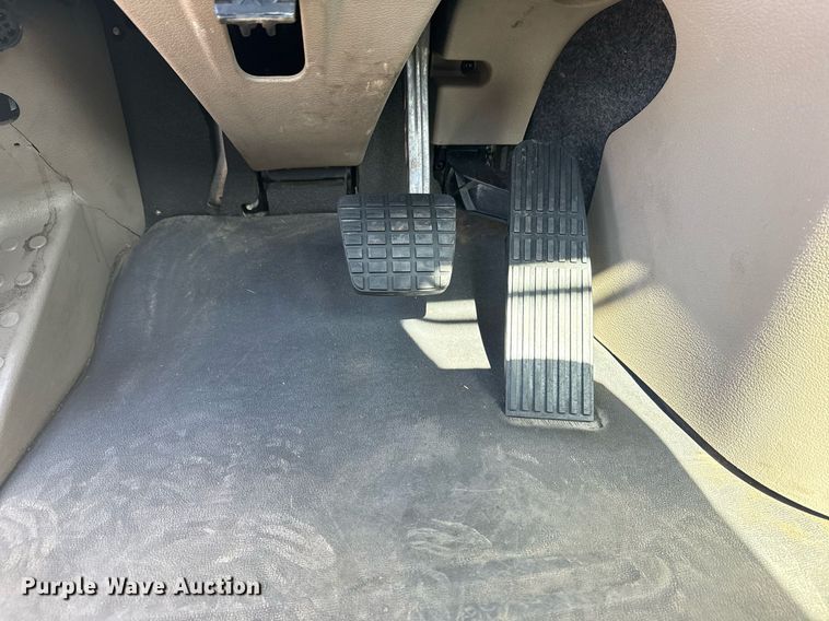 image for item EG5958 2016 Freightliner Cascadia semi truck