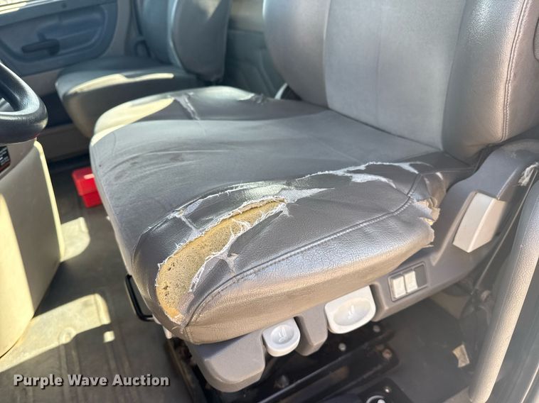 image for item EG5958 2016 Freightliner Cascadia semi truck