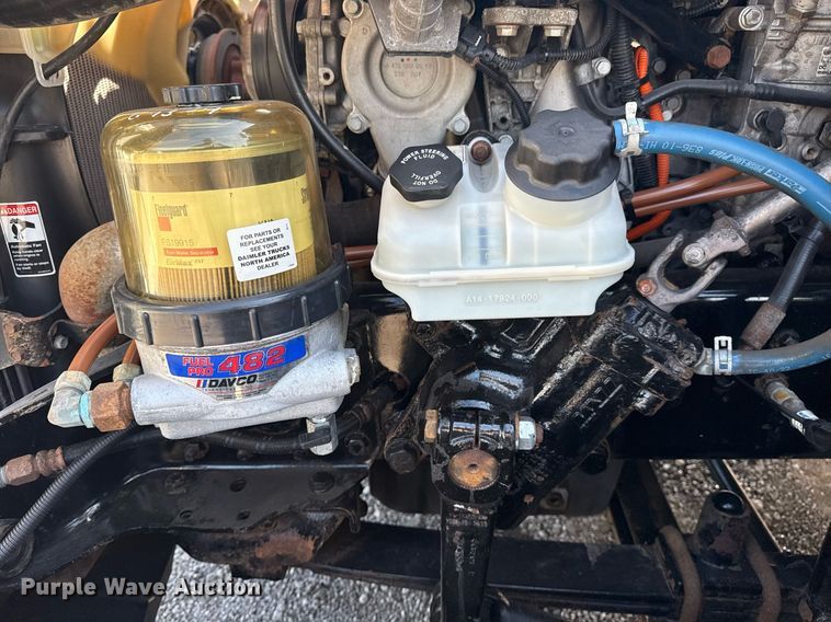 image for item EG5958 2016 Freightliner Cascadia semi truck