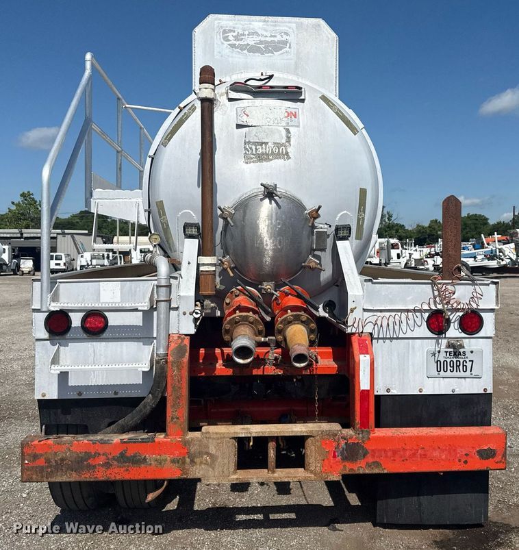 image for item EG5959 2012 Dragon Products vacuum trailer