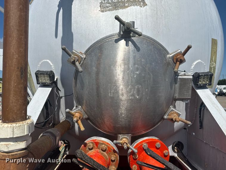 image for item EG5959 2012 Dragon Products vacuum trailer