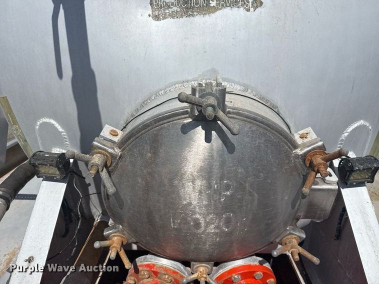 image for item EG5959 2012 Dragon Products vacuum trailer