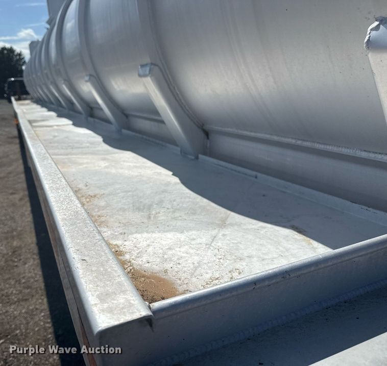 image for item EG5959 2012 Dragon Products vacuum trailer