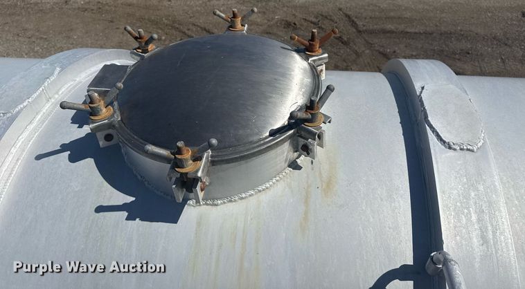 image for item EG5959 2012 Dragon Products vacuum trailer