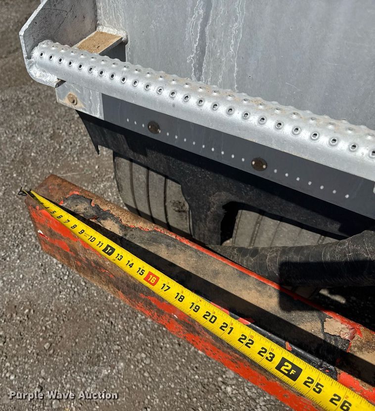 image for item EG5959 2012 Dragon Products vacuum trailer