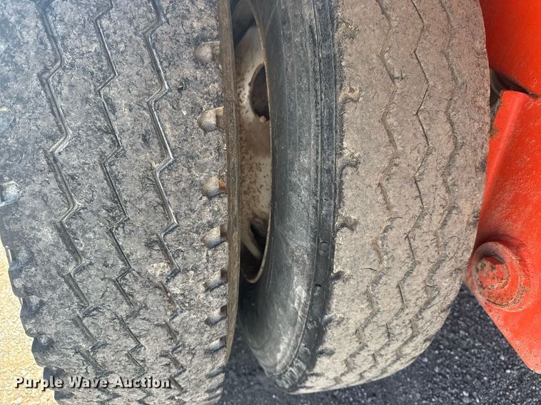 image for item EG5959 2012 Dragon Products vacuum trailer