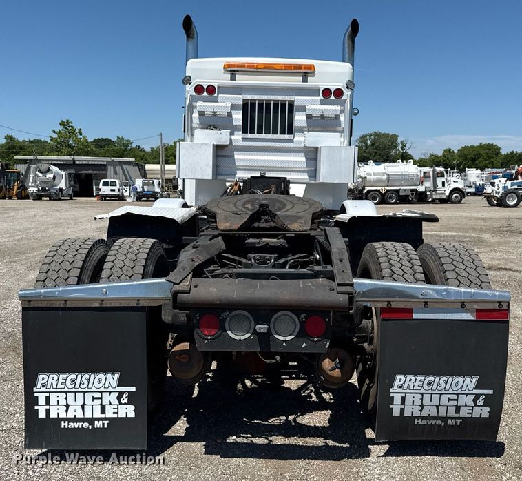 image for item EG5961 2012 Kenworth W900 semi truck