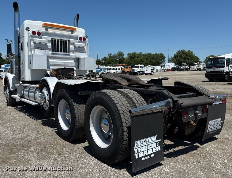 image for item EG5961 2012 Kenworth W900 semi truck