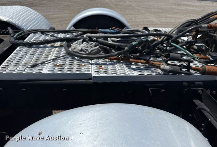 image for item EG5961 2012 Kenworth W900 semi truck