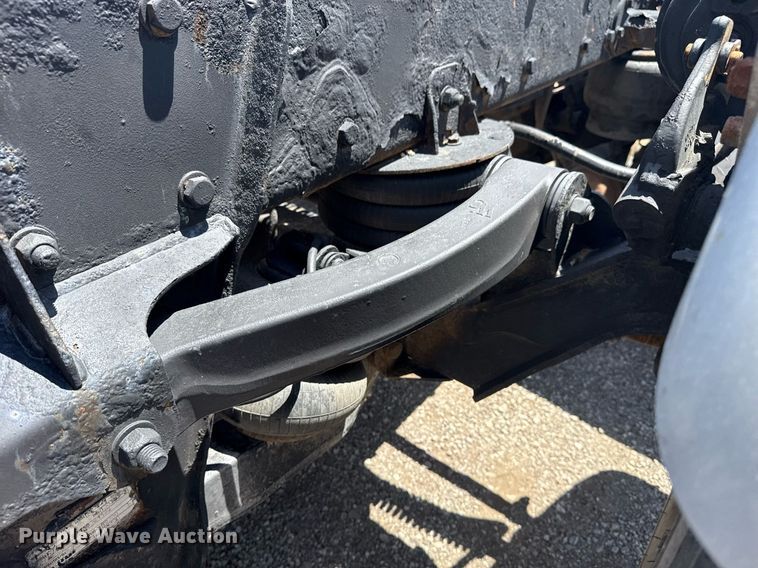 image for item EG5961 2012 Kenworth W900 semi truck