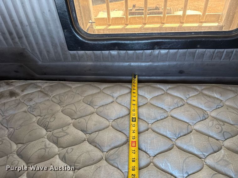 image for item EG5961 2012 Kenworth W900 semi truck