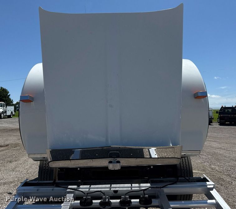 image for item EG5961 2012 Kenworth W900 semi truck