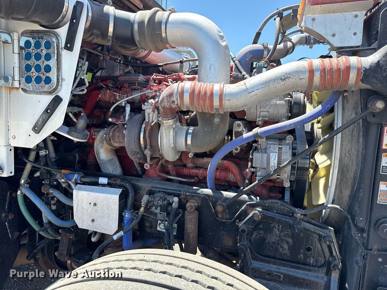 image for item EG5961 2012 Kenworth W900 semi truck