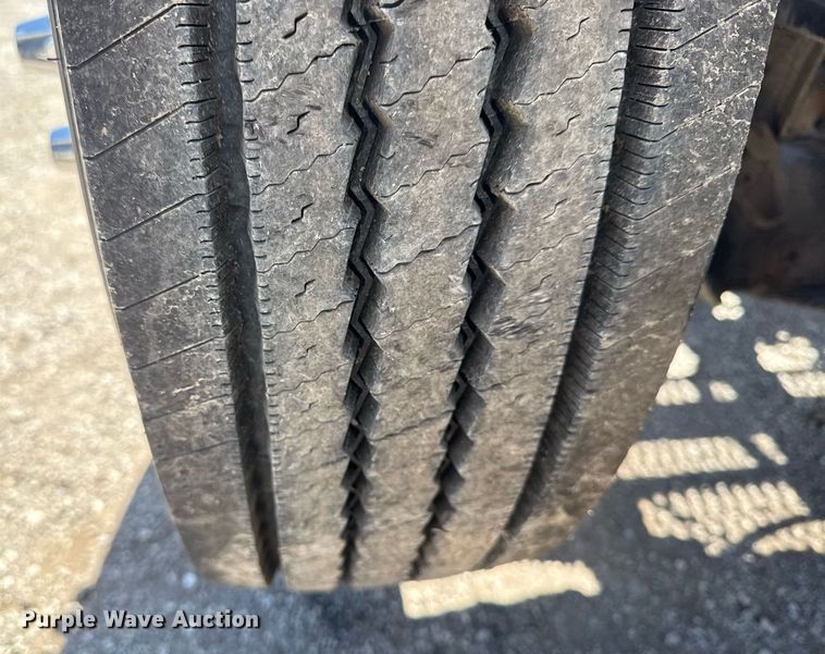 image for item EG5961 2012 Kenworth W900 semi truck