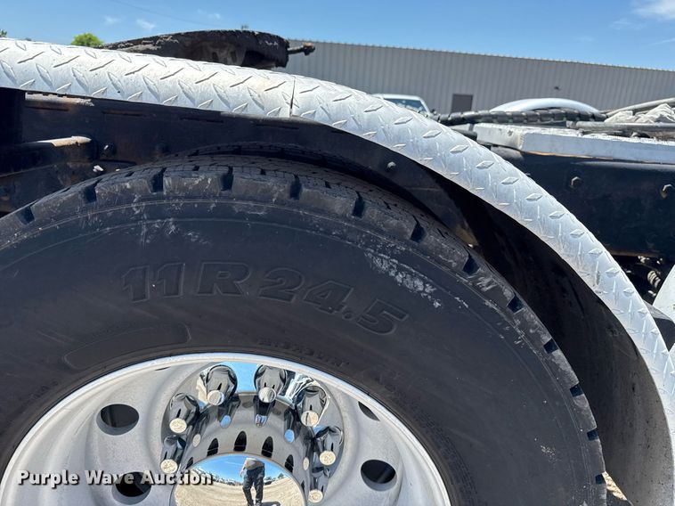 image for item EG5961 2012 Kenworth W900 semi truck