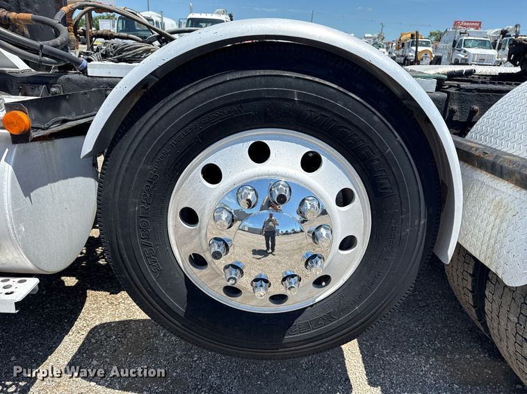 image for item EG5961 2012 Kenworth W900 semi truck