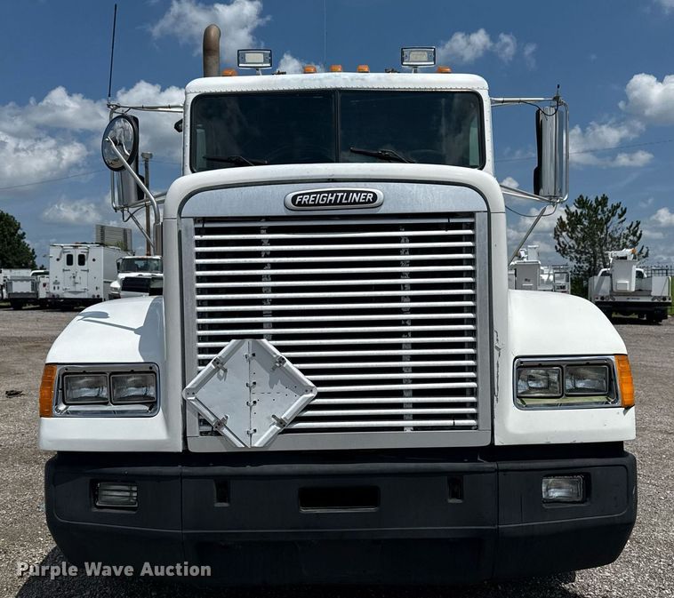 CAMIóN 2000 FREIGHTLINER