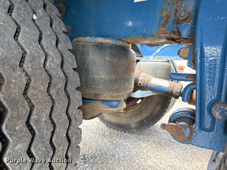 image for item EG6004 2005 Peterbilt 378 semi truck