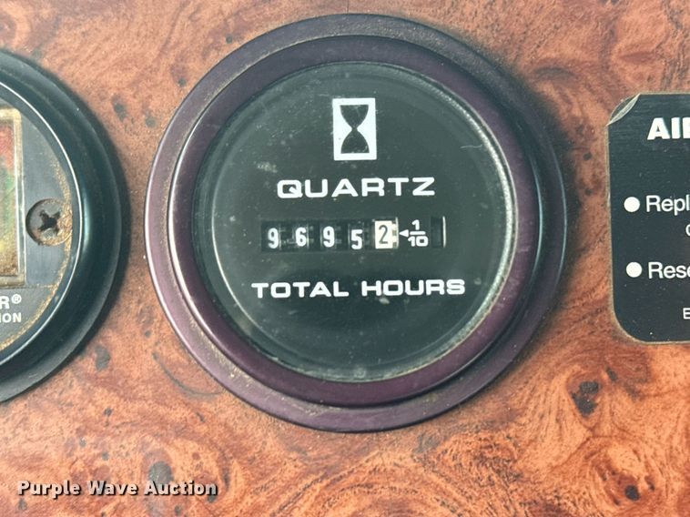 image for item EG6004 2005 Peterbilt 378 semi truck