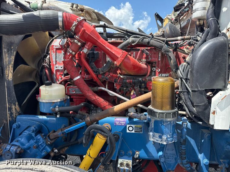 image for item EG6004 2005 Peterbilt 378 semi truck