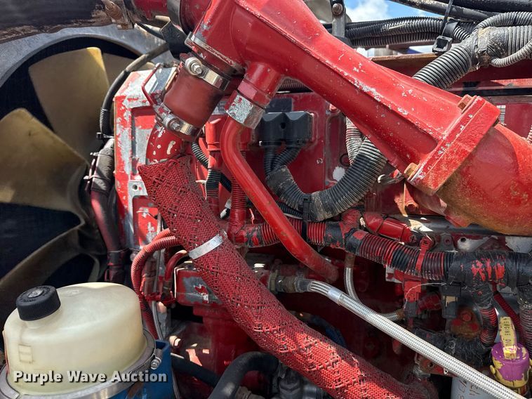 image for item EG6004 2005 Peterbilt 378 semi truck