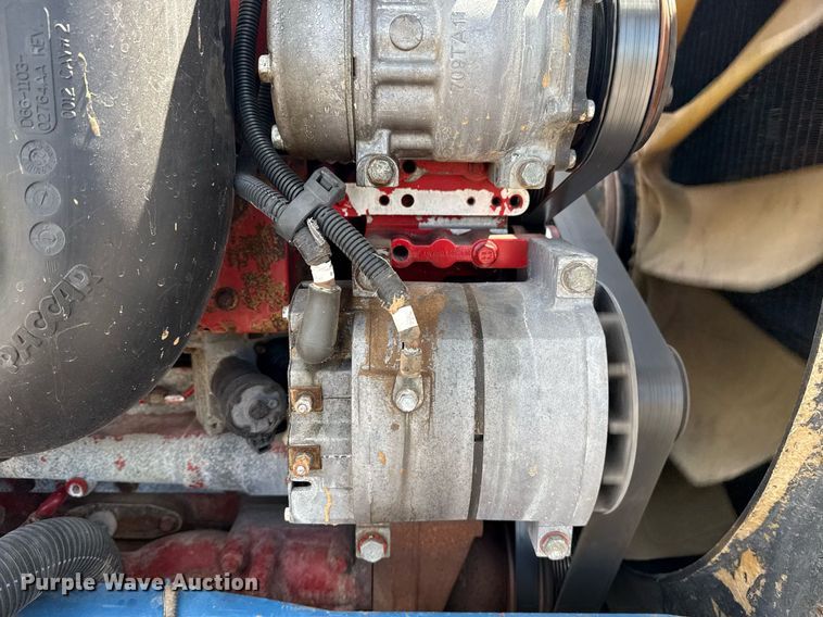 image for item EG6004 2005 Peterbilt 378 semi truck