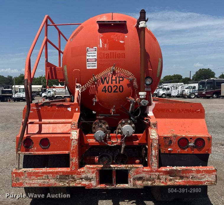 image for item EG6009 2007 Dragon Products Vacuum tank trailer